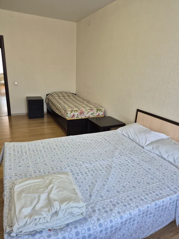 Большая трёхкомнатная квартира рядом с тц ультра