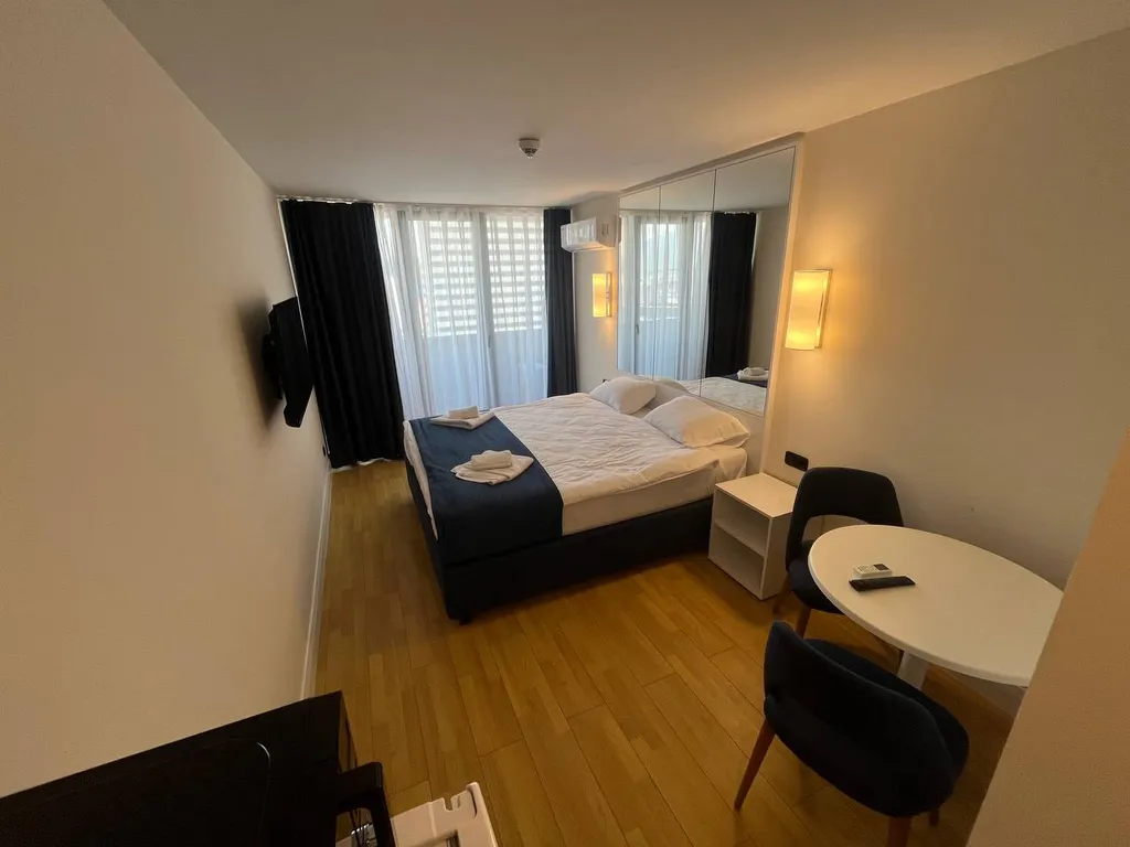 Апартаменты у моря с шикарным видом в апарт-отеле Orbi City