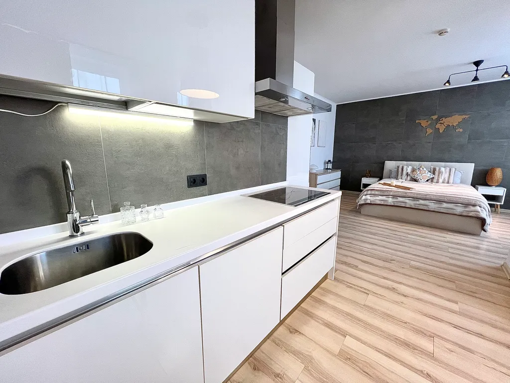 Квартира Квартира Просторная студия с кондиционером 14 этаж над УГМК-Арена / Гринвич — Екатеринбург