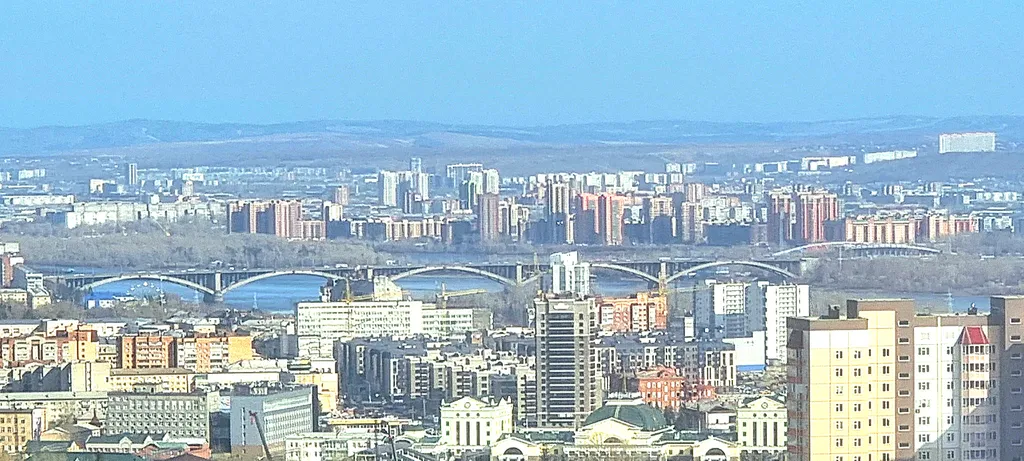 Квартира с видом на город