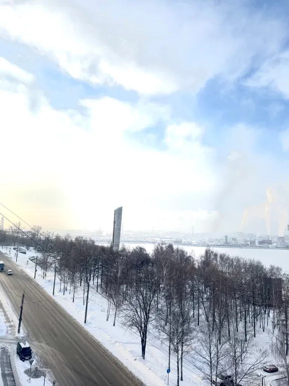 Уютная двухкомнатная квартира с видом на пруд