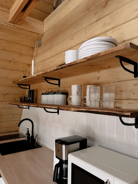 Уютный треугольный Ромашковый дом.