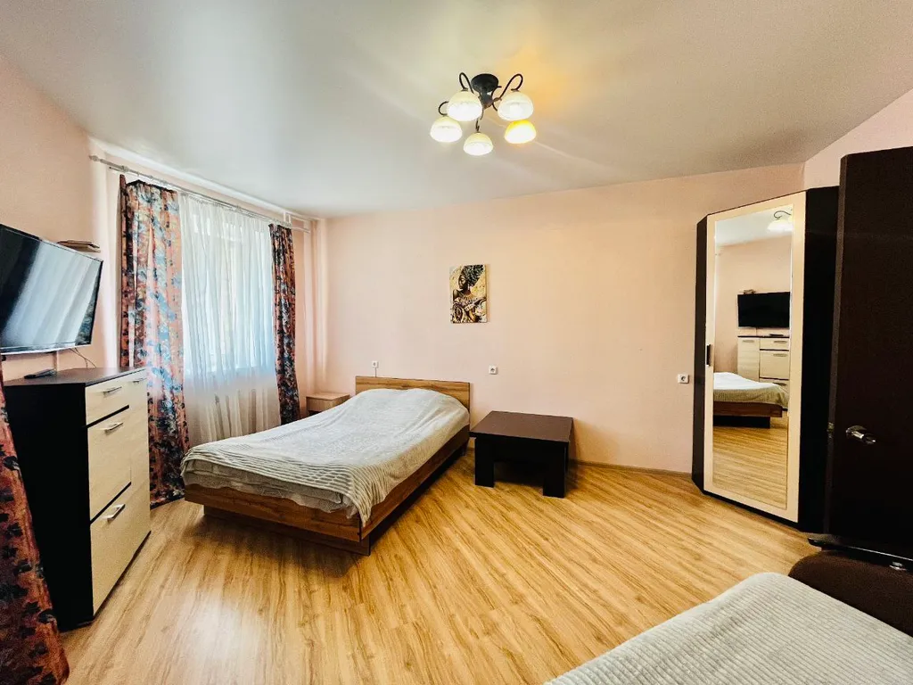 Хорошая 1-комнатная квартира на Агапкина