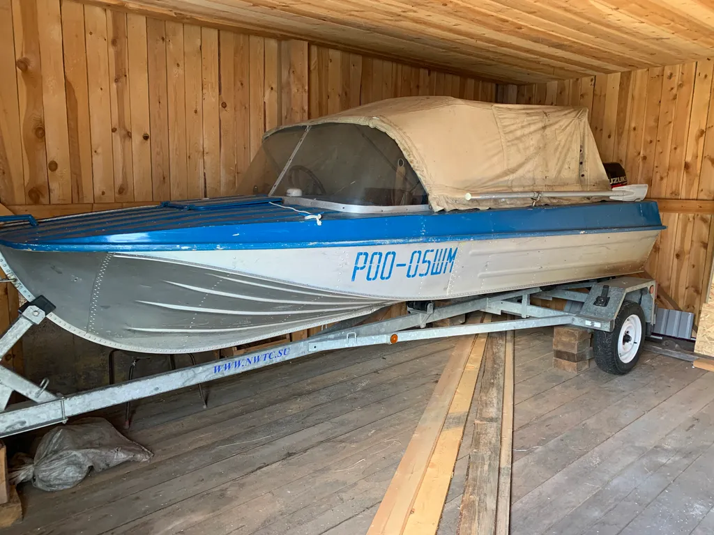 Дачный дом на берегу озера