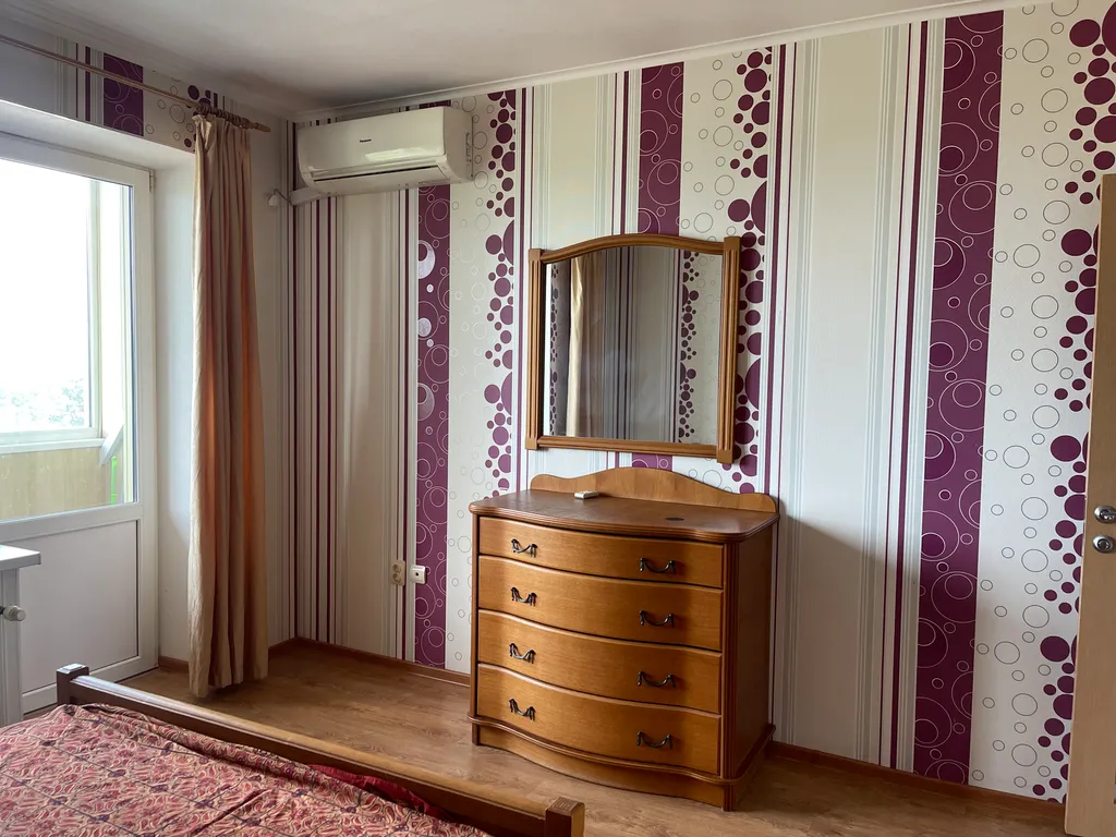 Просторная крупногабаритная 2х комнатная квартира