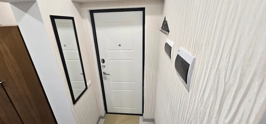 Двухкомнатная квартира в тихом дворе с новым ремонтом и техникой