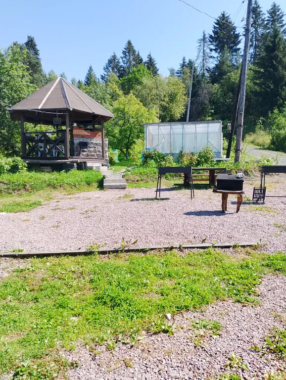 Домик с отдельным входом и красивым видом из окна со всеми удобствами