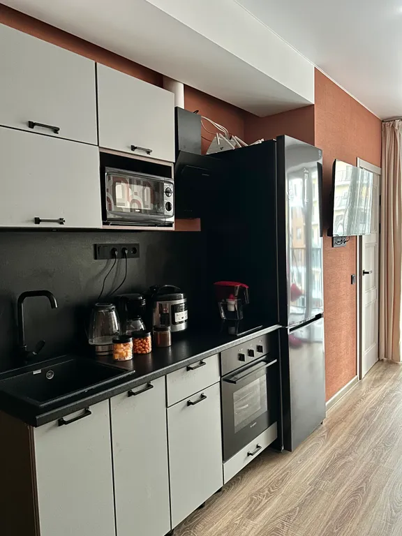 Яркая уютная просторная и позитивная квартира для запоминающего отдыха