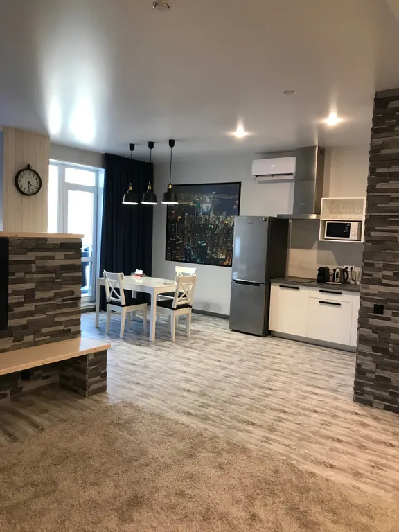 Апартамент люкс с видом на Золотой Мост и залив.