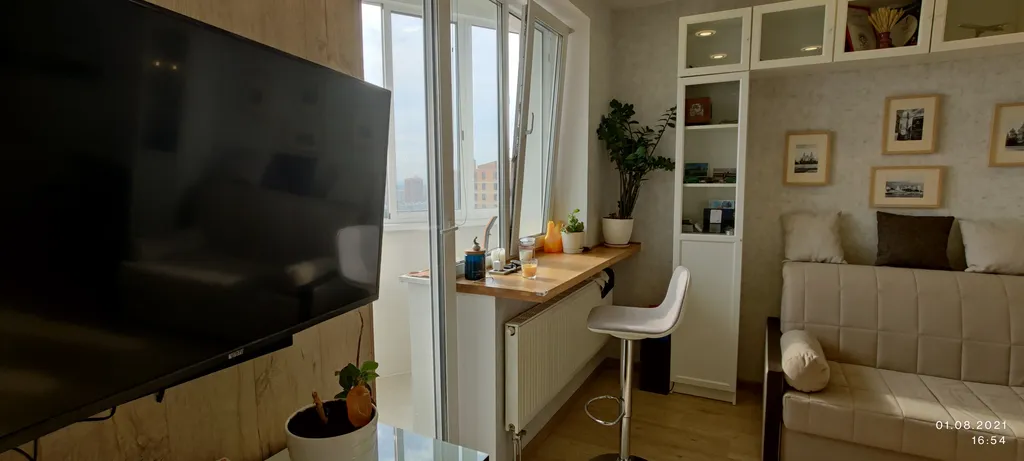 Студия у метро с видом на Москву