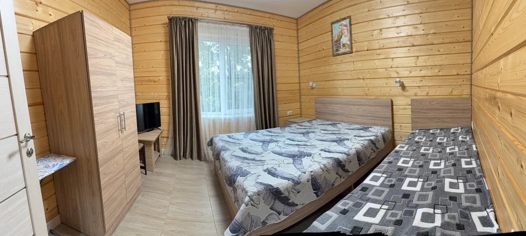 Домик для отдыха с банькой и теплым бассейном