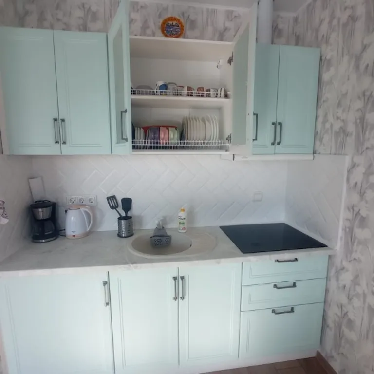 Светлая и уютная квартира рядом с морем