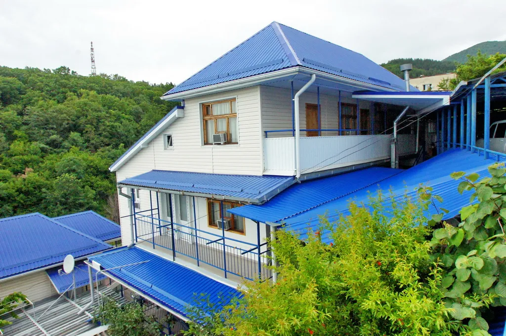 Квартира Комната Двухместный эконом с/у на этаже — Лазаревское