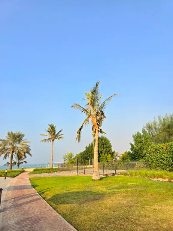 Апартаменты с частным пляжем и видом на сад на острове Марджан