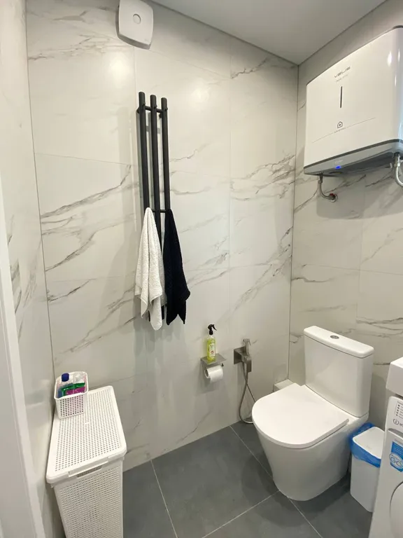 Шикарная квартира рядом трассой при заезде в город, со своей стоянкой