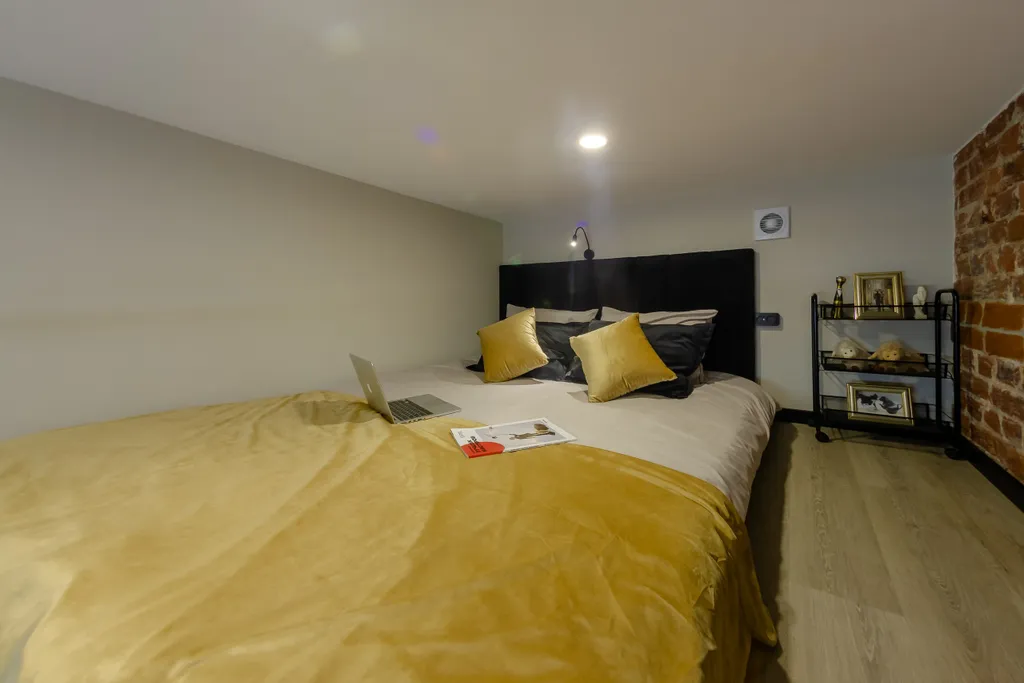 Квартира Квартира Новая студия с видом на реку Фонтанку и всем необходимым для комфорта! — Санкт-Петербург