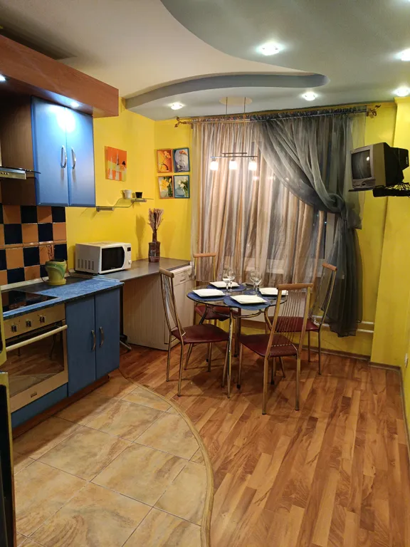 Уютная двушка рядом с центром и со станцией