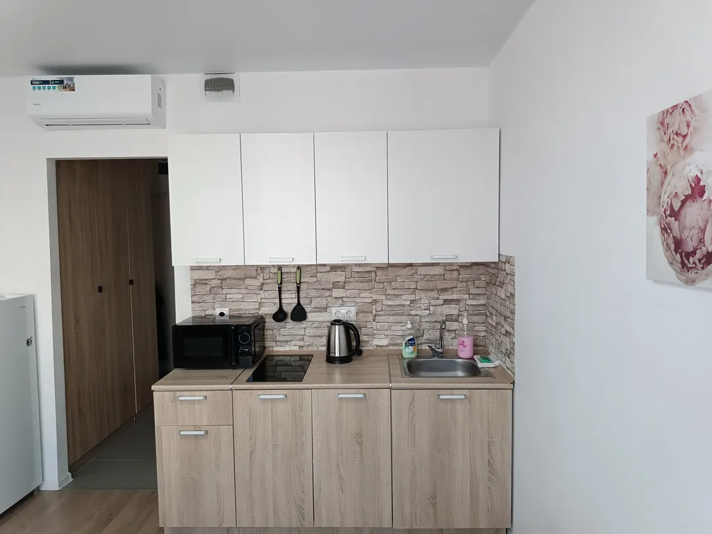 Новая уютная студия с видом на море