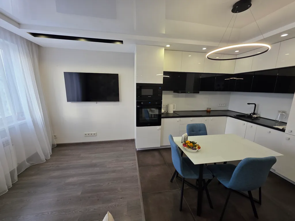 Комфортная квартира с дизайнерским ремонтом в новом ЖК Цветы