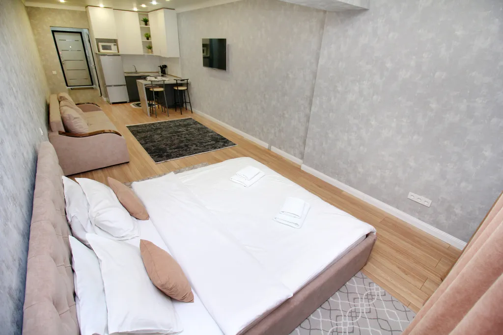 Квартира Изящная студия на Арбате — Алматы