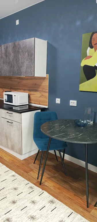 Светлая евродвухкомнатная в самом центре