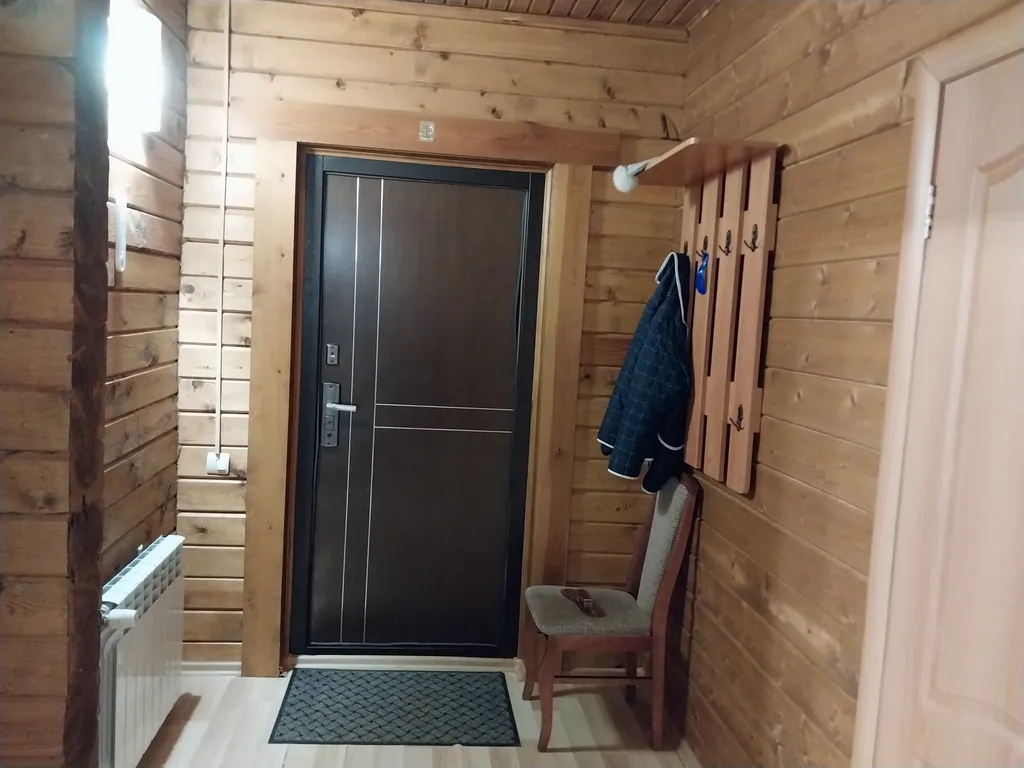 Коттедж-дуплекс на берегу озера Глубокое