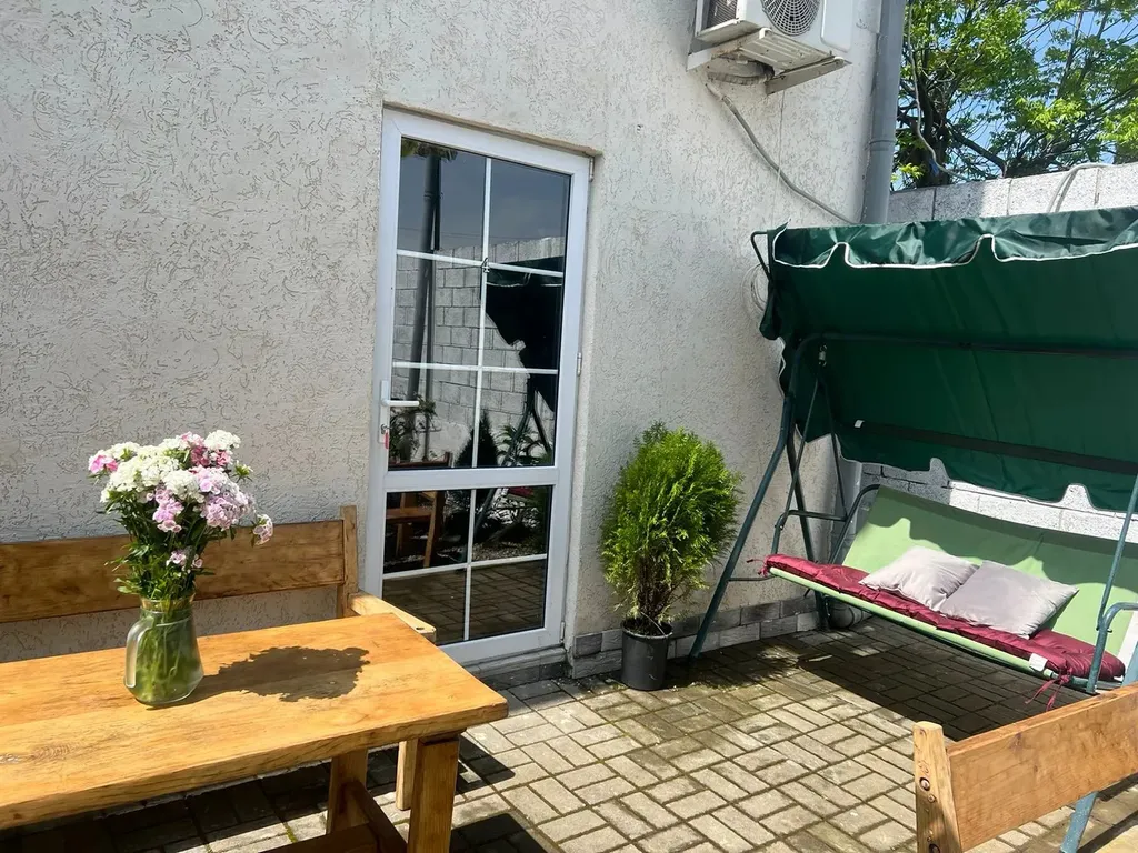 Квартира Квартира Двухместный номер стандарт на 1 этаже с отдельным входом — Сухум