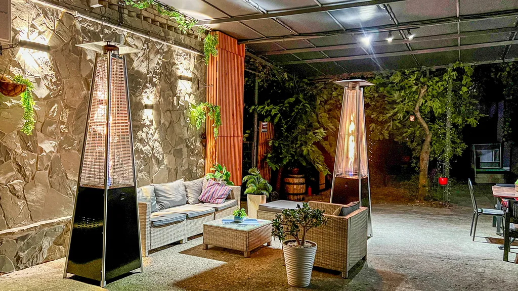 Квартира Апартаменты изумруд с бассейном в центре Геленджика — Геленджик