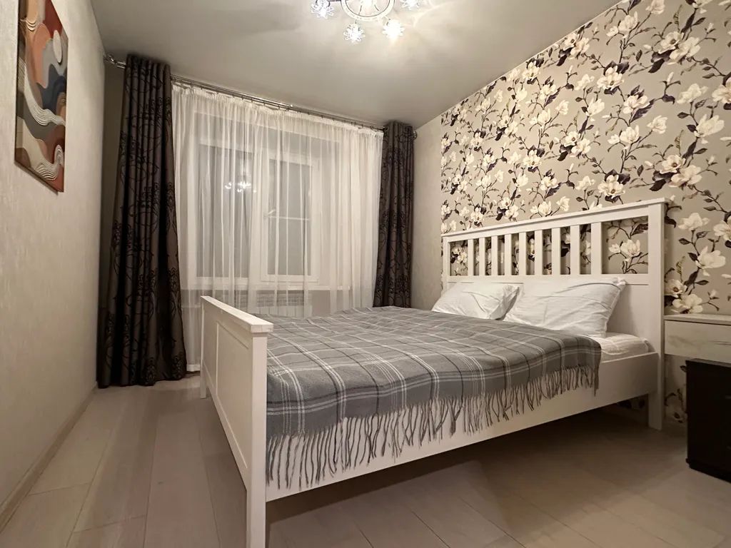 Семейная трёхкомнатная квартира с видом на Вознесенский храм — аренда посуточно в Рязань