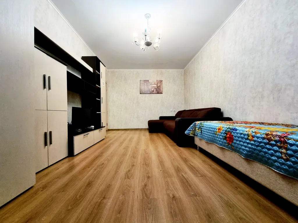 Просторная квартира до 6 человек около ТРЦ Июнь