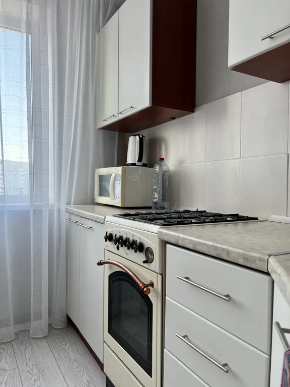 Светлая просторная теплая квартира с новым ремонтом