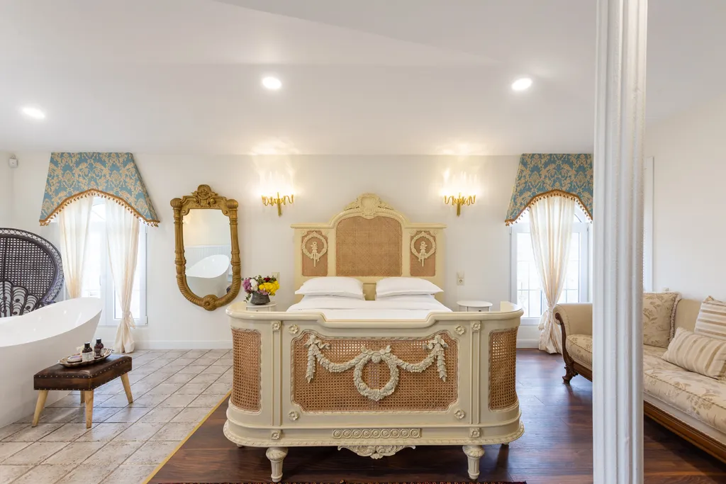 Shindisi Residence, VIP Villa