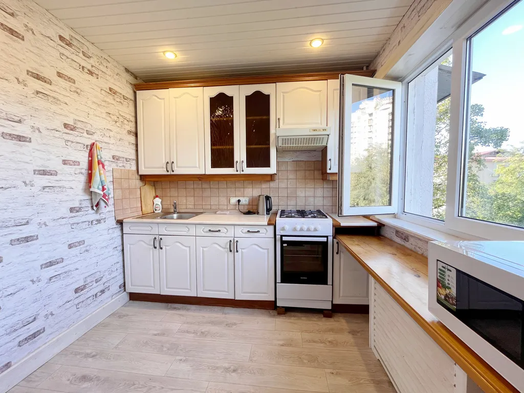 3х ком. кв.Центр Сочи.Напротив ЖД Вокзала. Рядом с  Навагинской.