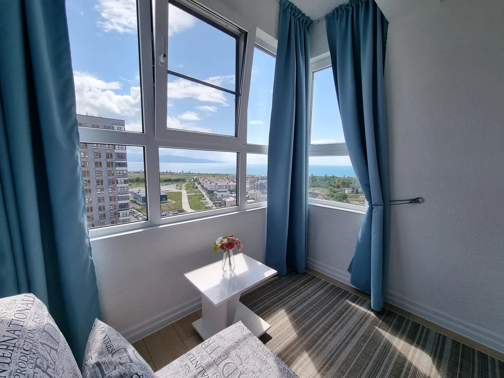 Отличная квартира с видом на море