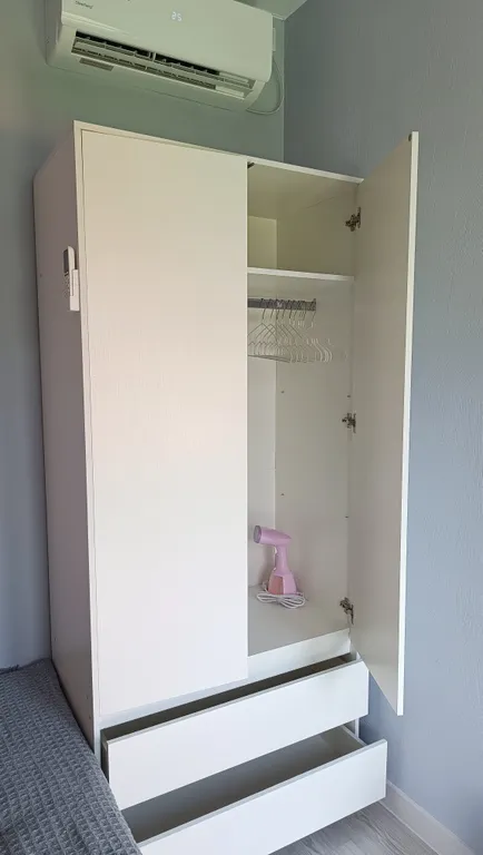 Уединенный трёхместный домик с queen size с собственным садом