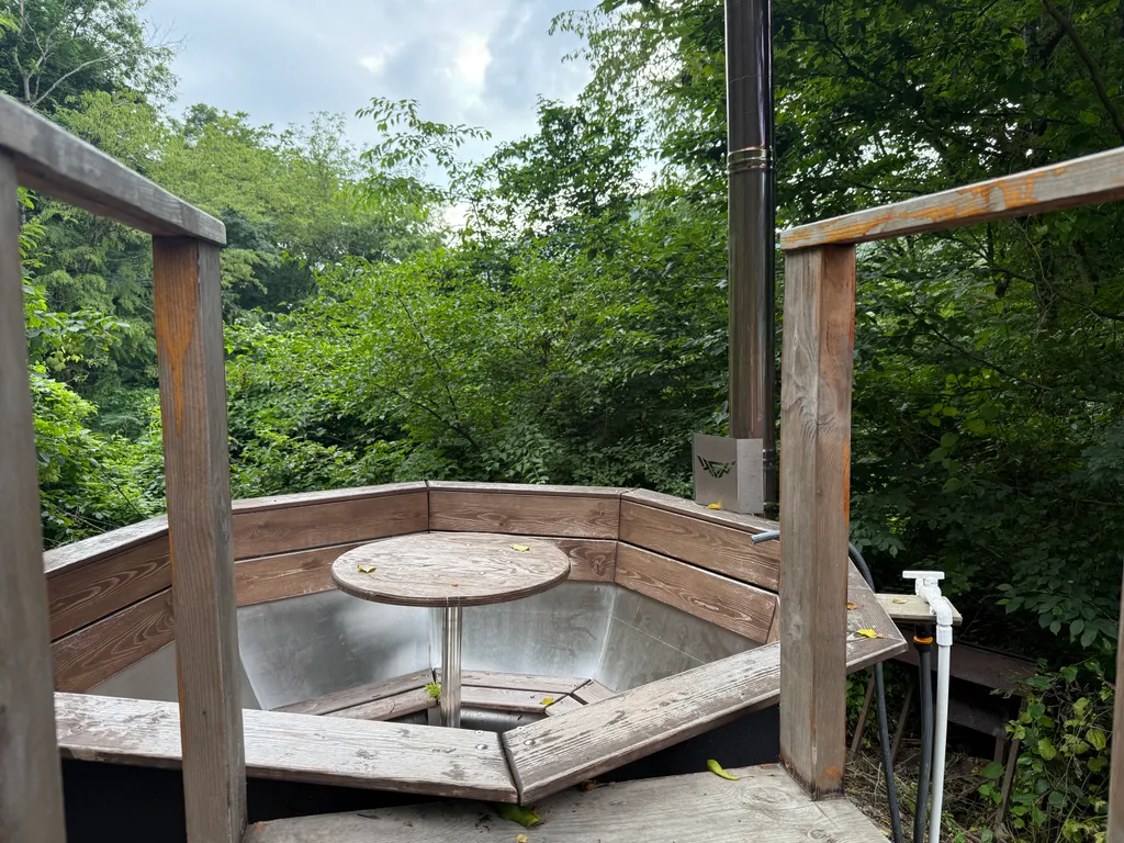 Коттедж "Лесные домики"в горах у моря