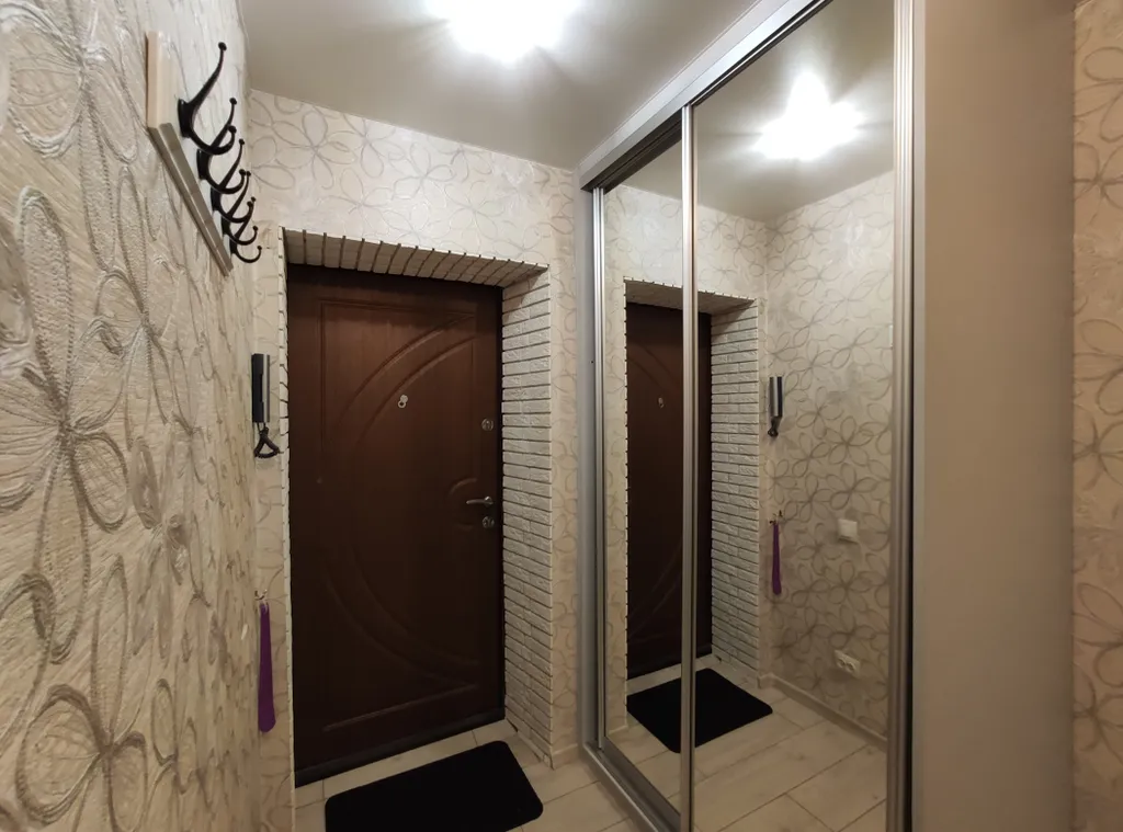 Комфортная двухкомнатная квартира в центре