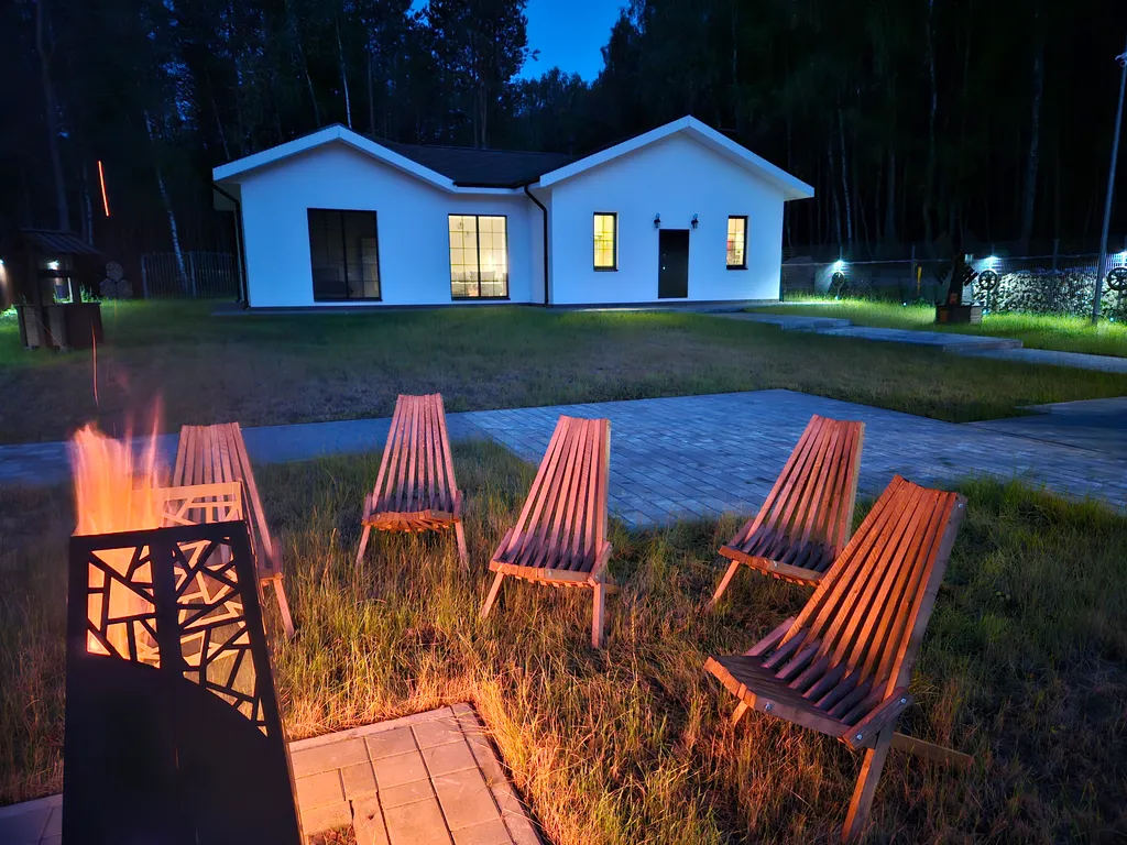 Дом, баня, чан, отапливаемая беседка