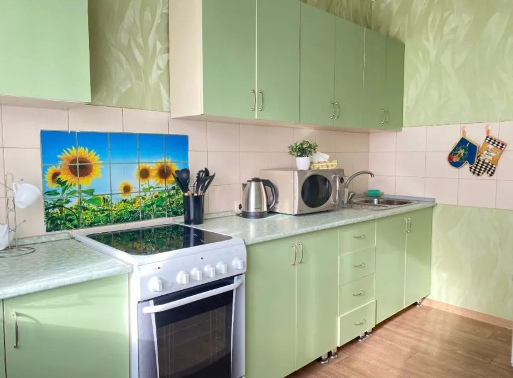 Квартира в новом доме с огороженной территорией рядом с кардиоцентром