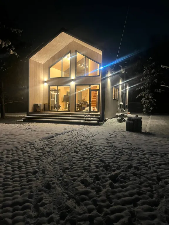 Коттедж Барнхаус на берегу реки Кундыш — аренда посуточно в Сурок