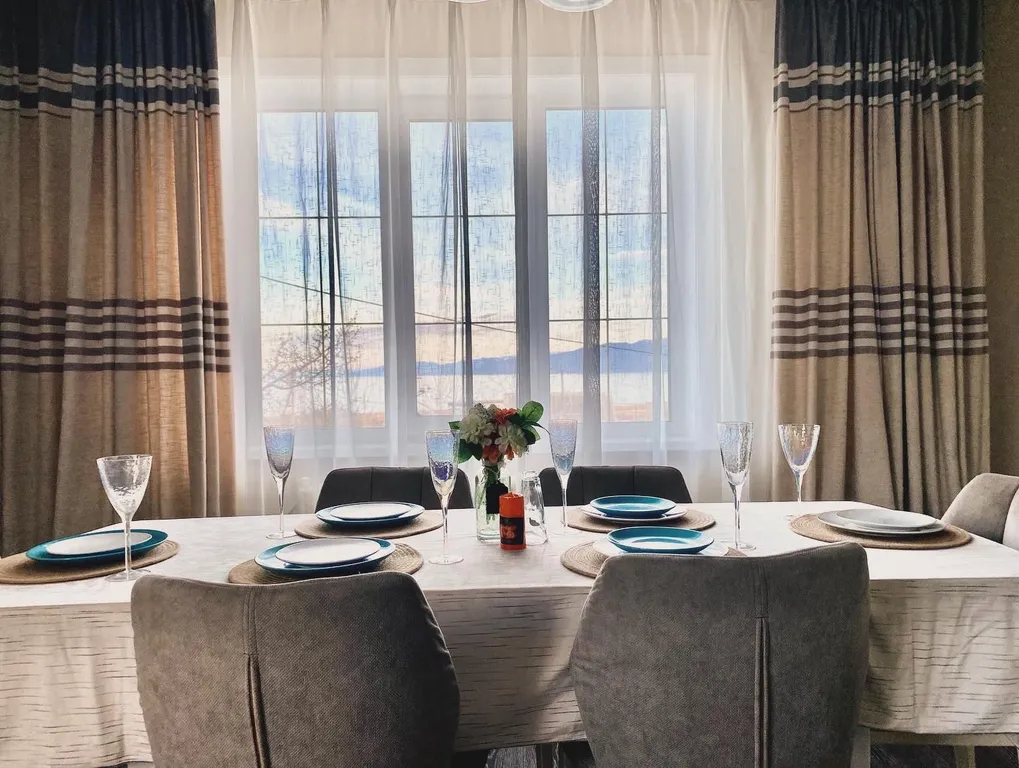 Дом на Байкале с охотничьим домиком на территории