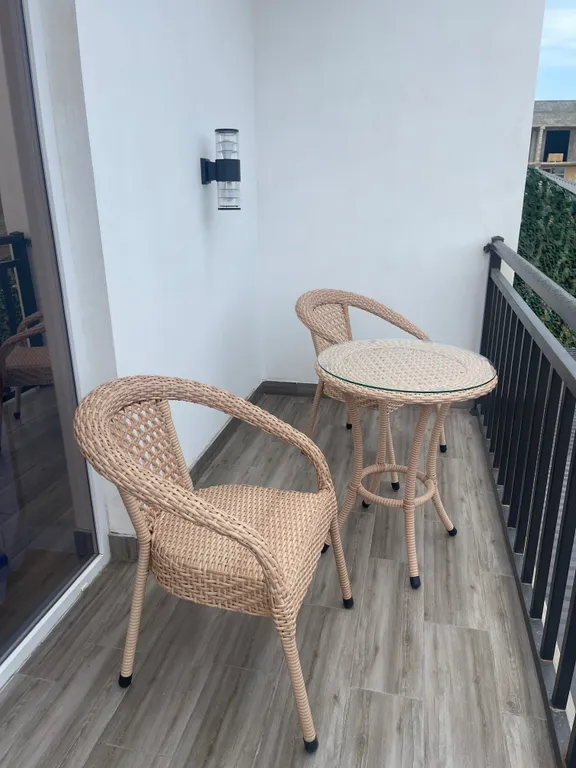 Домик у моря с бассейном