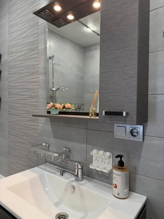 Современная квартира рядом с центром, удобное расположение