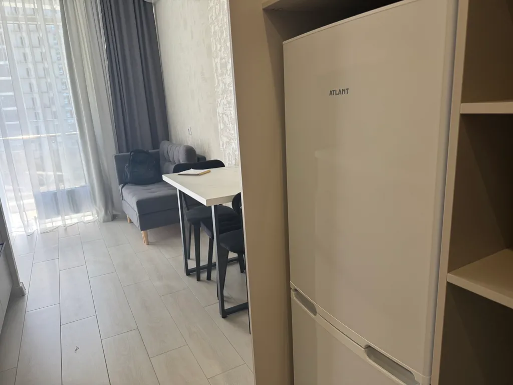 Студия 90 с видом на море