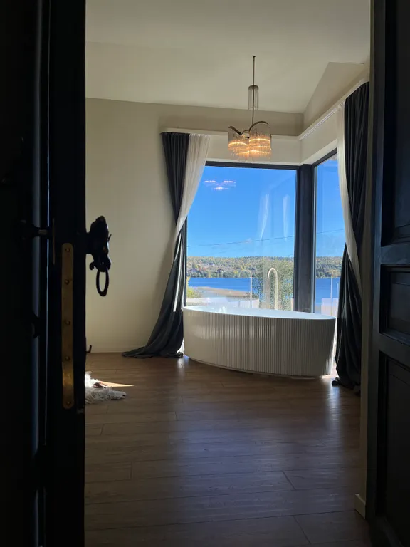 Дом с сауной и купелью с шикарным видом на озеро