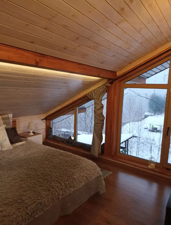 Парящий дом на Волге