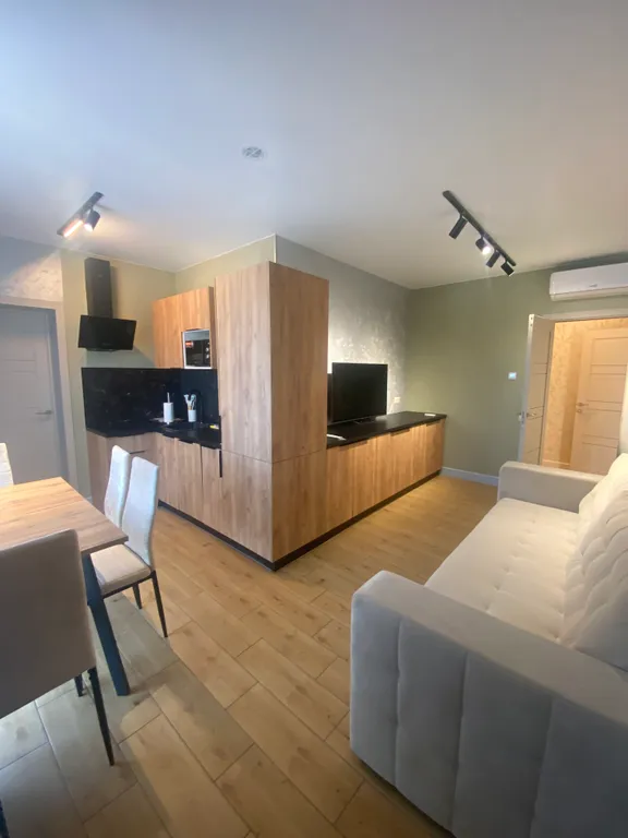 Квартира Трехкомнатные апартаменты — аренда посуточно в Светлогорск