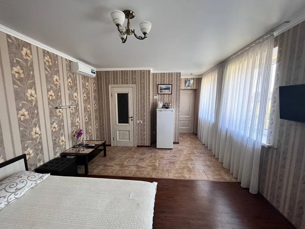 Семейный номер на втором этаже с видом на море