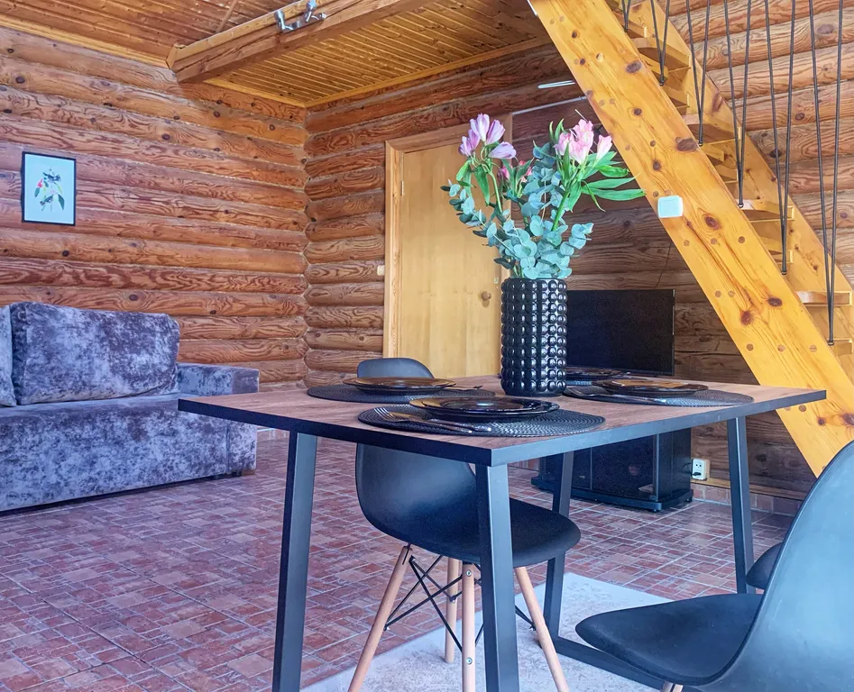 Уютный дом с можжевельником