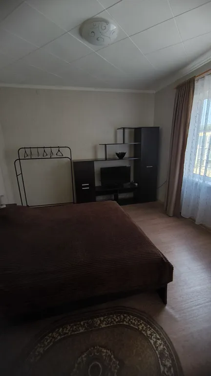 Целый дом, рядом море, центральный рынок и несколько парков